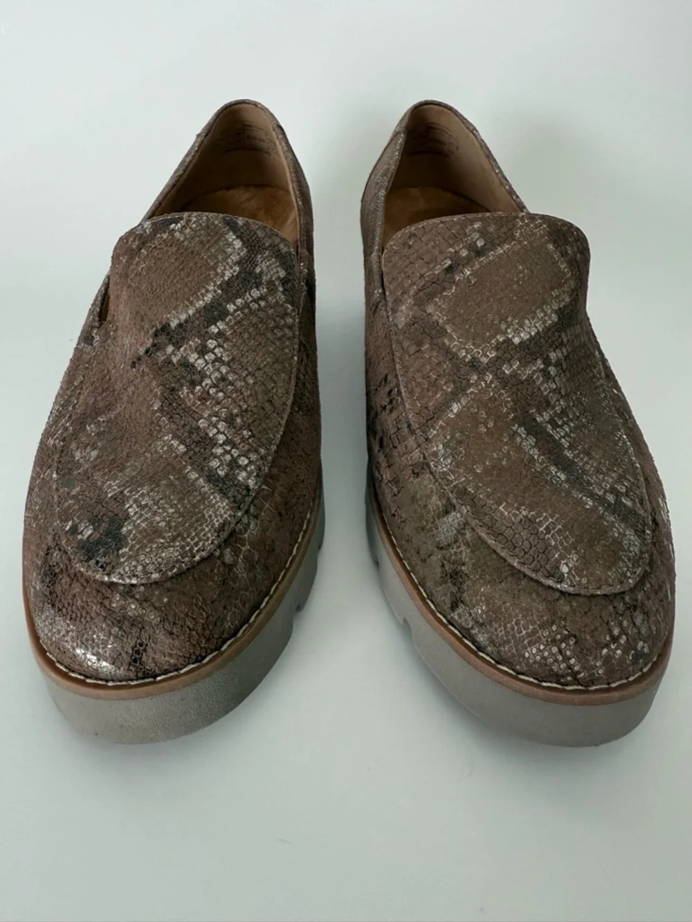 Vionic Kensley Womens Loafers Slip On Brown Leather